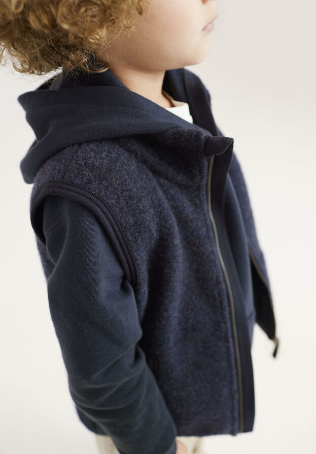 hessnatur Kinder Wollfleece Weste Regular aus Bio-Merinowolle - blau - Größe 146/152