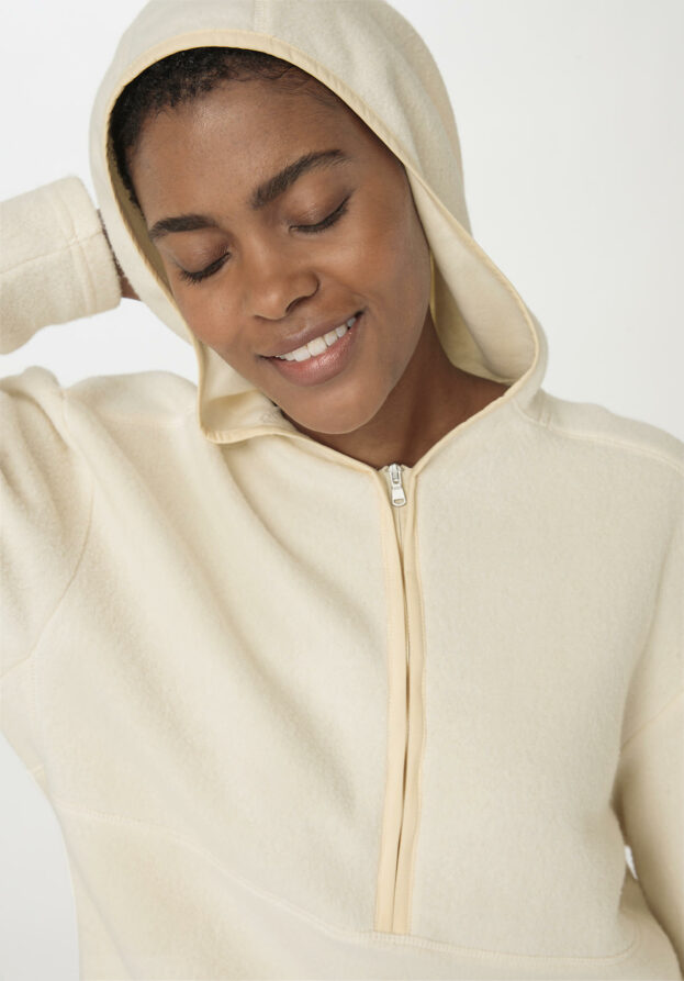 hessnatur Loungewear Fleece Hoodie Relaxed ACTIVE LIGHT aus Bio-Baumwolle - natur - Größe M