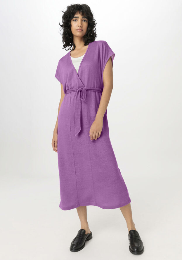 hessnatur Damen Jersey Kleid Midi Relaxed aus Leinen - lila - Größe L