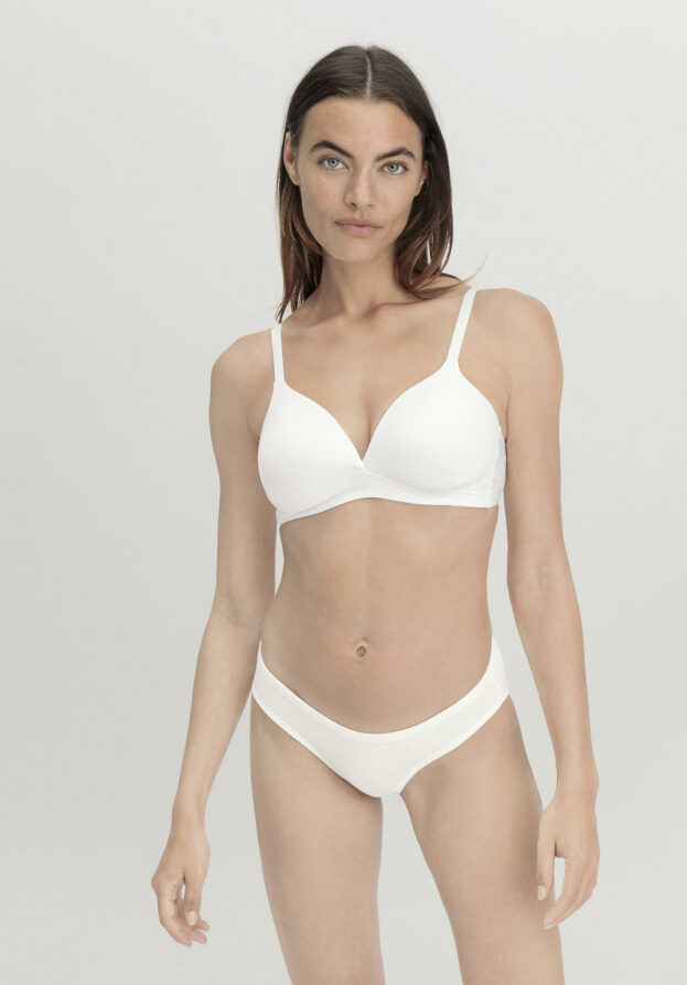 hessnatur Damen Spacer BH bügellos PURE SENSE aus TENCEL™ Modal - weiß - Größe 80C