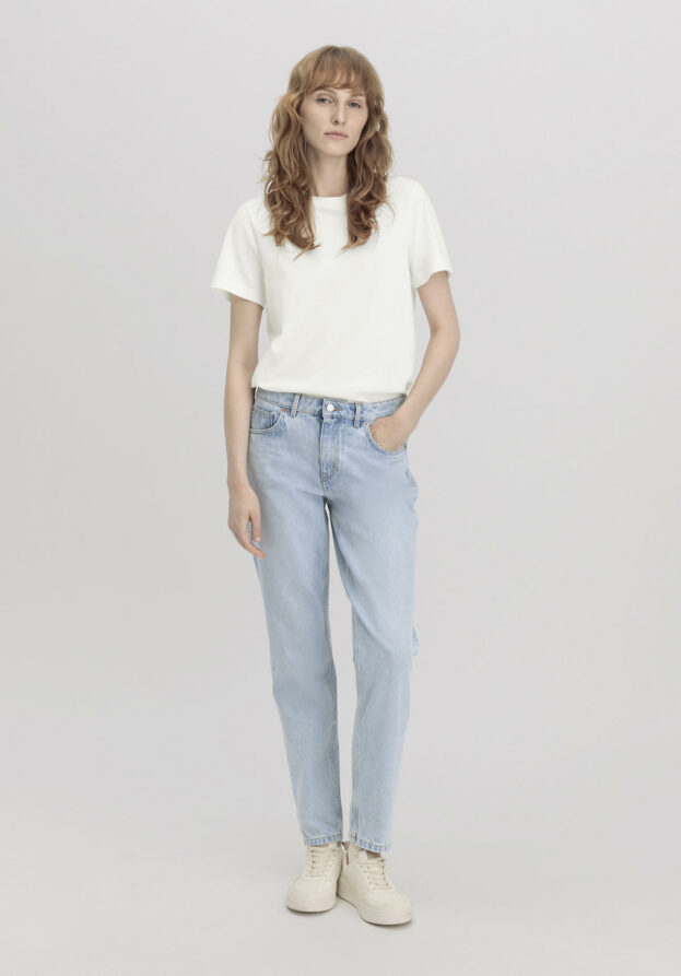 hessnatur Damen Jeans HANNA High Rise Mom aus Bio-Denim - blau - Größe 31/32