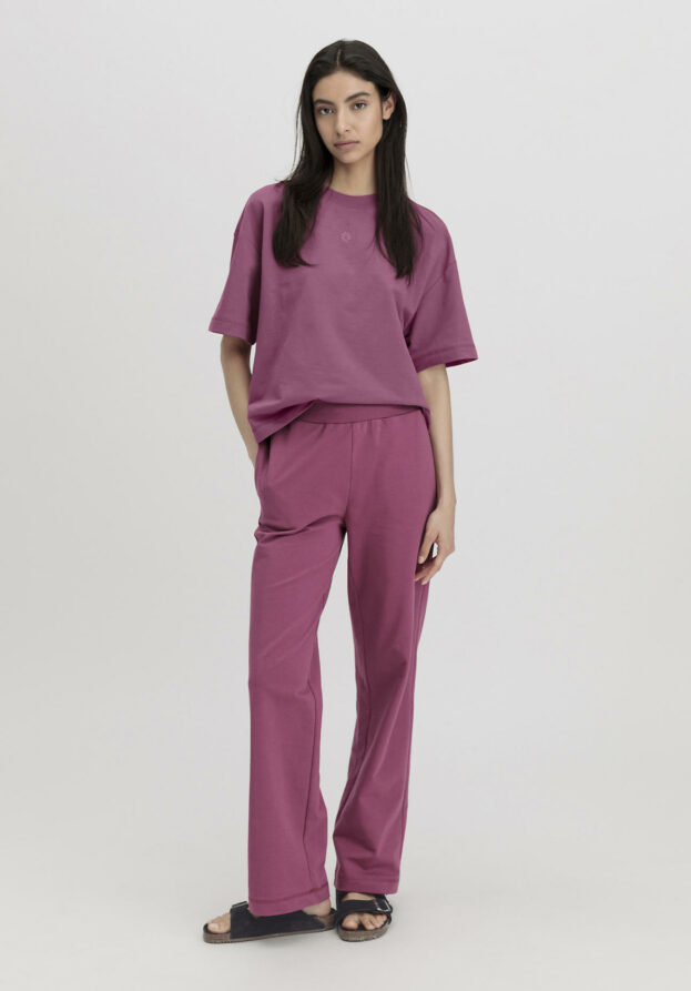 hessnatur Damen Loungehose Relaxed aus Bio-Baumwolle mit Kapok - lila - Größe 40