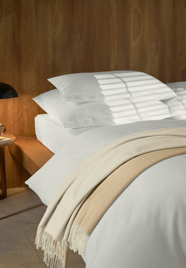 hessnatur Satin Bettwäsche-Set aus Bio-Baumwolle - weiß - Größe 240x220 / 2x80x80 cm