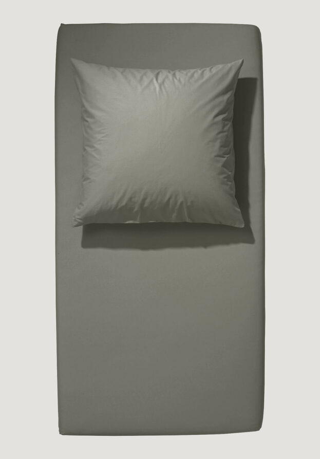 hessnatur Satin Spannbettlaken aus Bio-Baumwolle - grün - Größe 180x200 cm