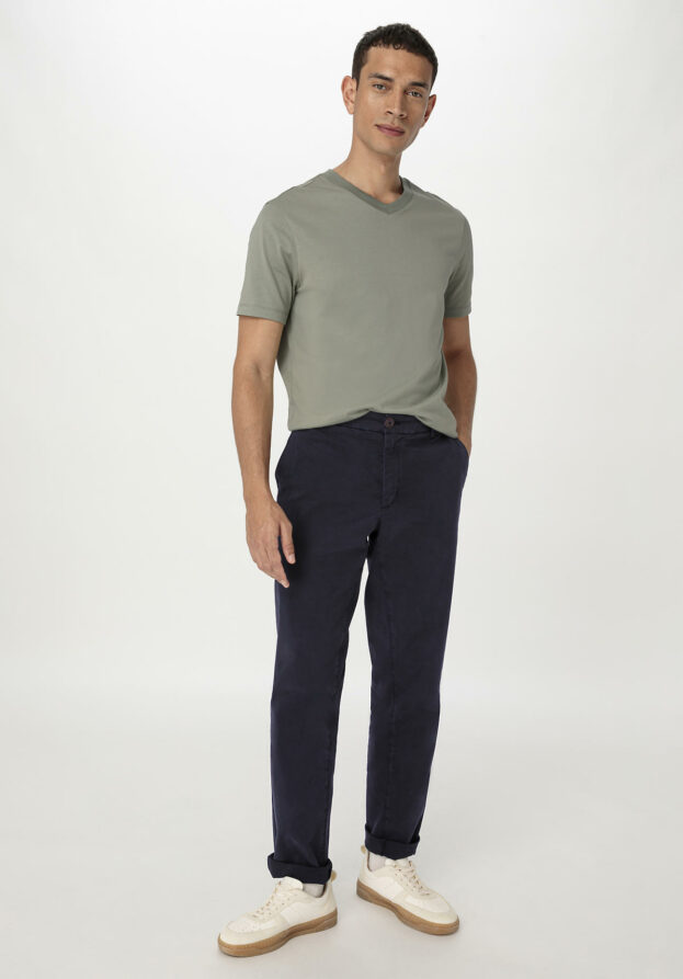 hessnatur Herren Chino LENN Regular aus Bio-Baumwolle - blau - Größe 54
