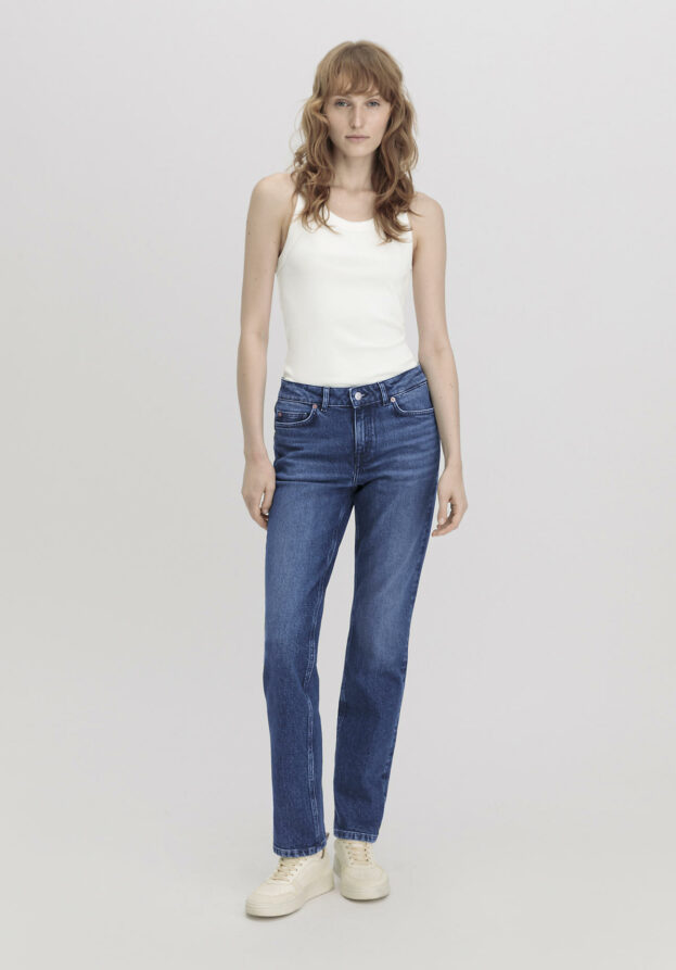 hessnatur Damen Jeans MARIE Mid Rise Straight aus Bio-Denim - blau - Größe 28/32