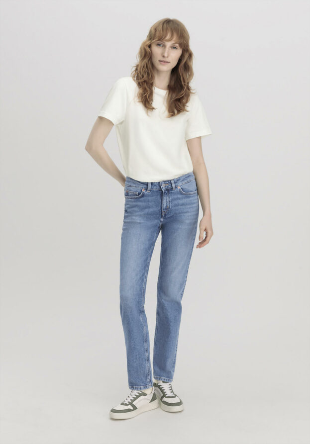 hessnatur Damen Jeans MARIE Mid Rise Straight aus Bio-Denim - blau - Größe 27/30