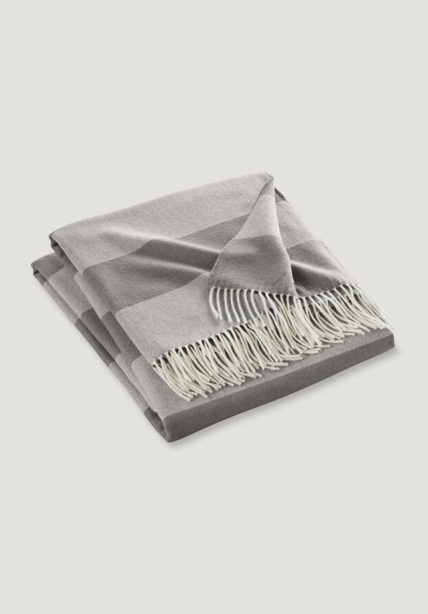 hessnatur Woll-Plaid NANNE aus Bio-Merinowolle - grau - Größe 130x180 cm