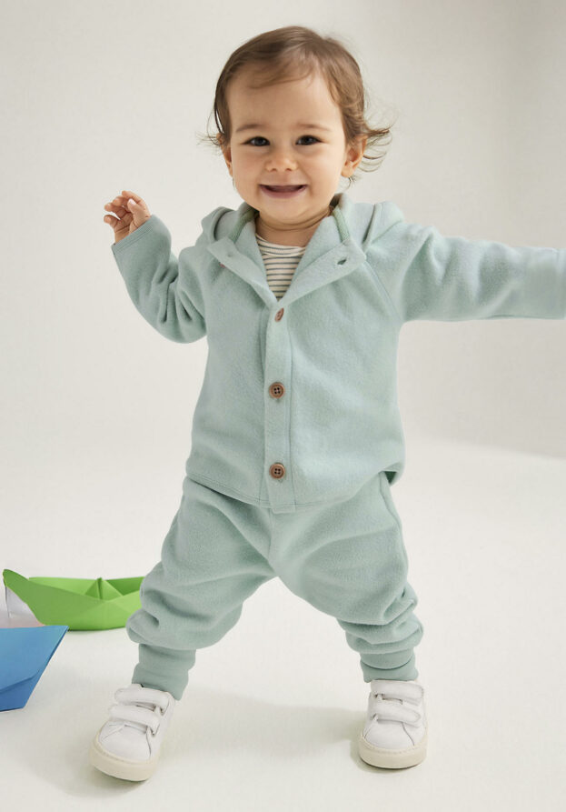 hessnatur Baby Softfleece Jacke Regular aus Bio-Baumwolle - grün - Größe 74/80