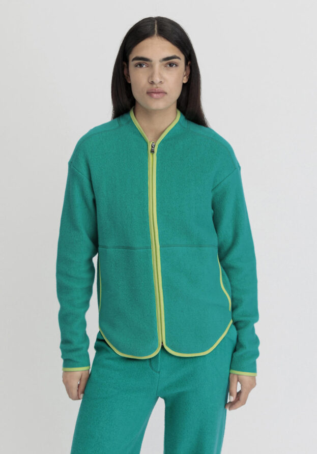 hessnatur Loungewear Fleece Jacke Relaxed ACTIVE LIGHT aus Bio-Baumwolle - grün - Größe M