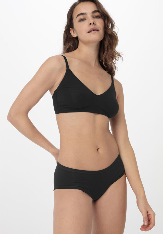 hessnatur Damen Panty Low Cut PURE BALANCE aus Bio-Baumwolle und TENCEL™ Modal - schwarz - Größe 46