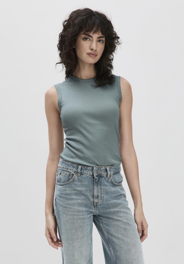 hessnatur Damen Softrib Top Fitted aus Bio-Baumwolle und TENCEL™ Modal - grün - Größe 46