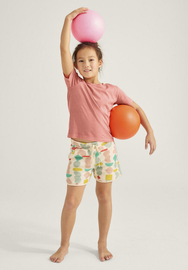 hessnatur Kinder Fleece Shorts Regular aus Bio-Baumwolle - natur - Größe 134/140