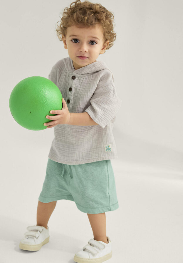 hessnatur Baby Shorts Regluar aus Bio-Baumwolle mit Leinen - grün - Größe 74/80