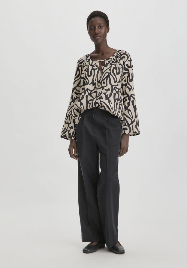hessnatur Damen Bundfalten Hose Wide Leg Relaxed aus Bio-Baumwolle mit Leinen - schwarz - Größe 36