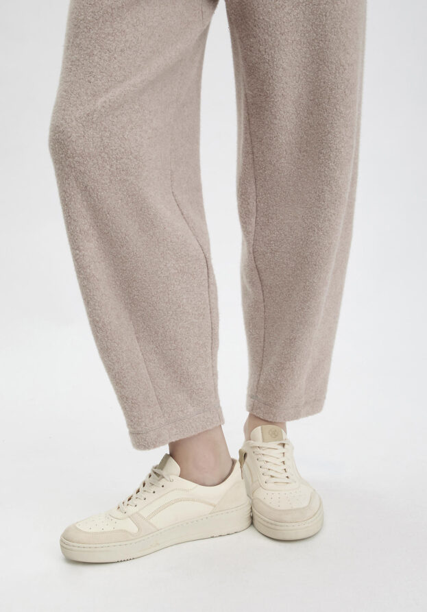 hessnatur Damen Court Sneaker aus chromfrei gegerbtem Leder - weiß - Größe 41