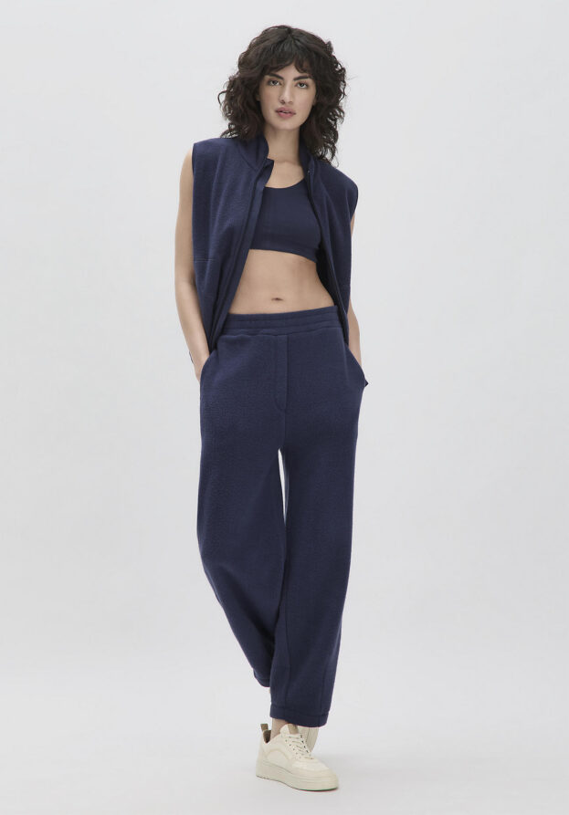 hessnatur Loungewear Fleece Hose Relaxed ACTIVE LIGHT aus Bio-Baumwolle - blau - Größe 38