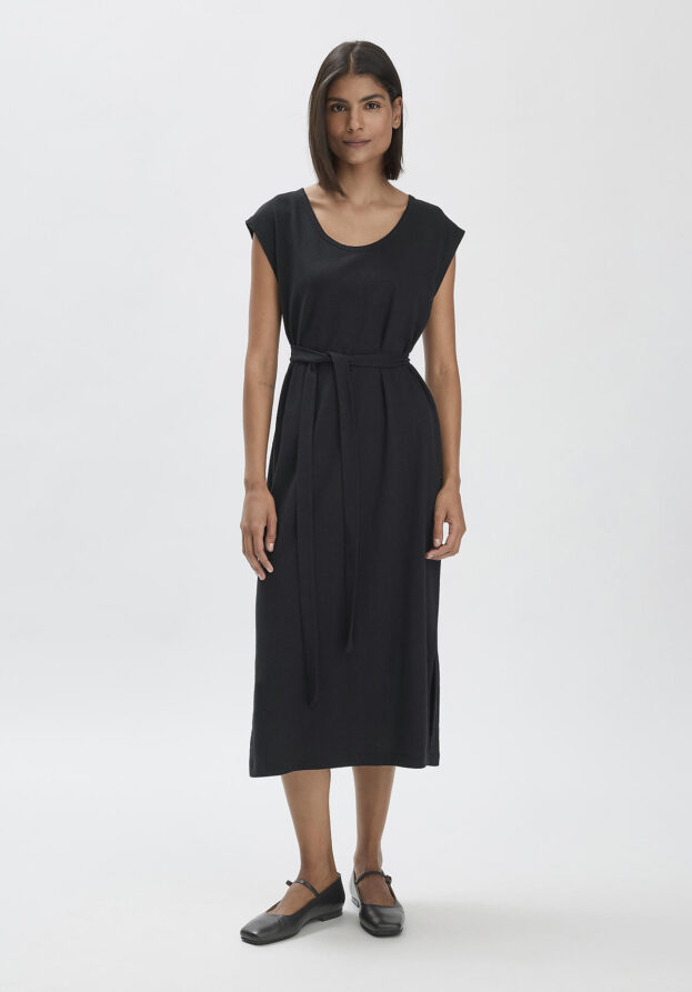 hessnatur Damen Jersey Kleid Midi Relaxed aus Leinen und Bio-Baumwolle - schwarz - Größe 42