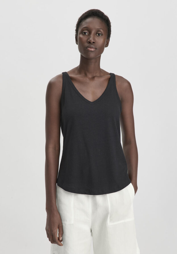 hessnatur Damen Jersey Top Regular aus Leinen und Bio-Baumwolle - schwarz - Größe 34