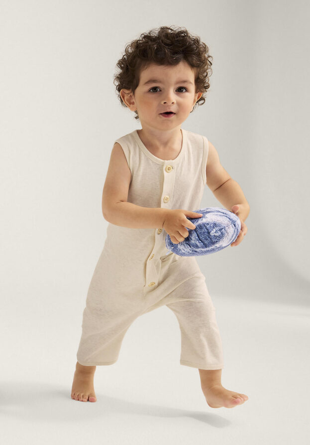 hessnatur Baby Strampler Regular aus Bio-Baumwolle mit Leinen - natur - Größe 86/92
