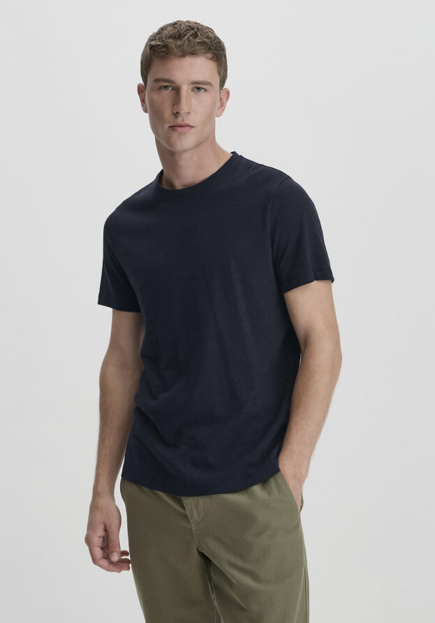 hessnatur Herren T-Shirt Regular aus Leinen und Bio-Baumwolle - blau - Größe 48