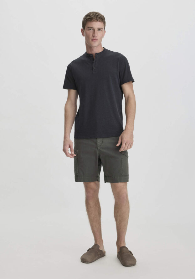 hessnatur Herren Cargo Shorts Relaxed aus Bio-Baumwolle - grün - Größe 38