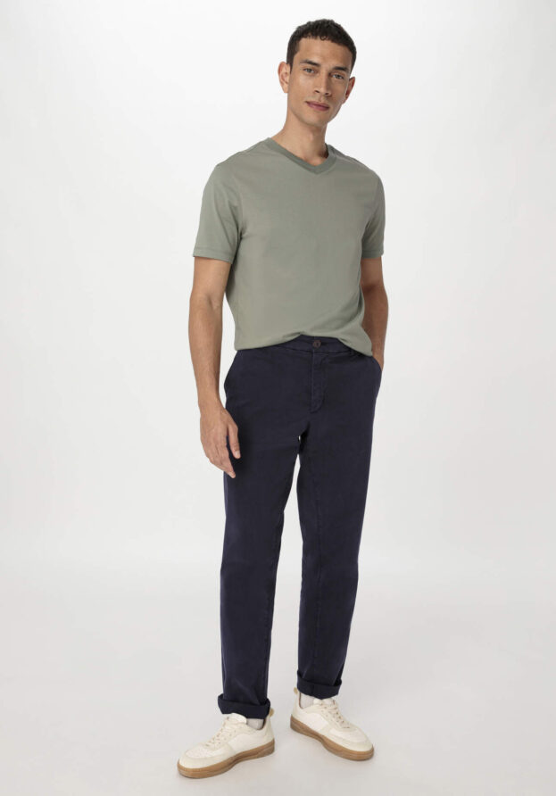hessnatur Herren Chino LENN Regular aus Bio-Baumwolle - blau - Größe 56
