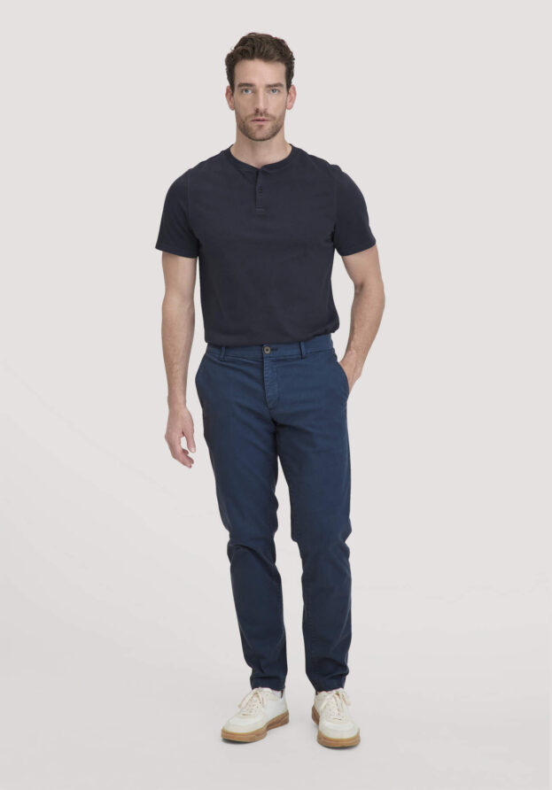 hessnatur Herren Chino LENN Regular aus Bio-Baumwolle - blau - Größe 32/30