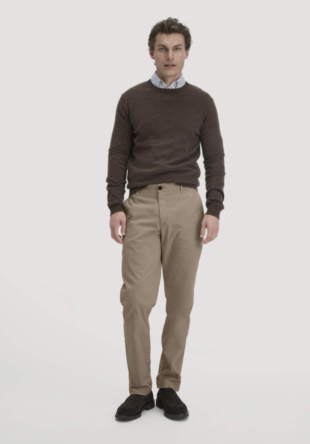 hessnatur Herren Chino LENN Regular aus Bio-Baumwolle - braun - Größe 32/32