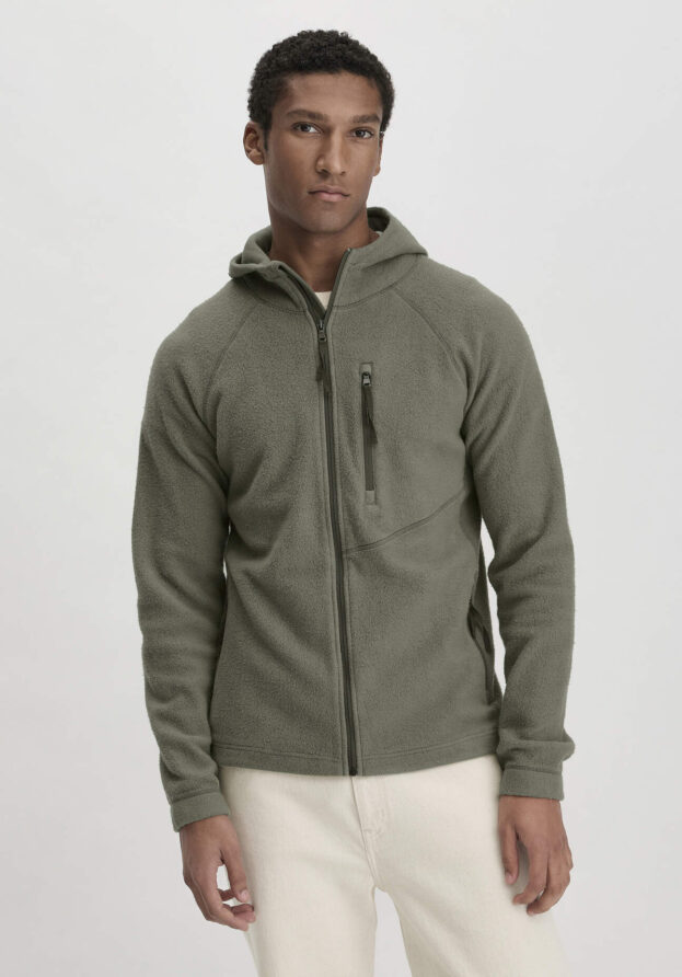 hessnatur Herren Fleece Jacke Kapuze Regular aus Bio-Baumwolle - grün - Größe 56