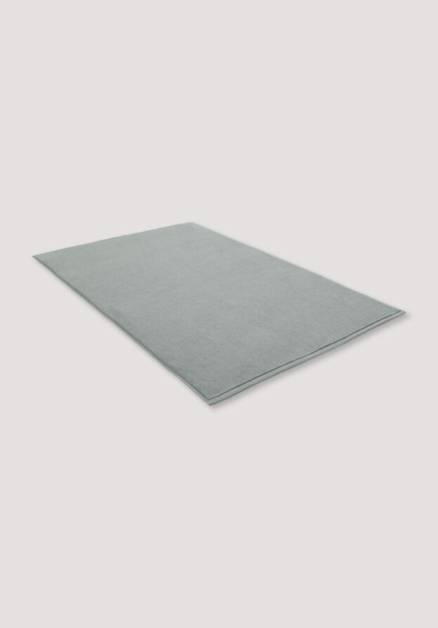 hessnatur Frottier Badematte aus Bio-Baumwolle - grün - Größe 50x80 cm