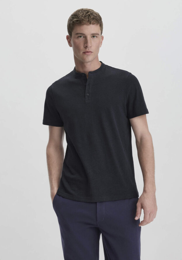 hessnatur Herren Henley Shirt Regular aus Leinen und Bio-Baumwolle - blau - Größe 50