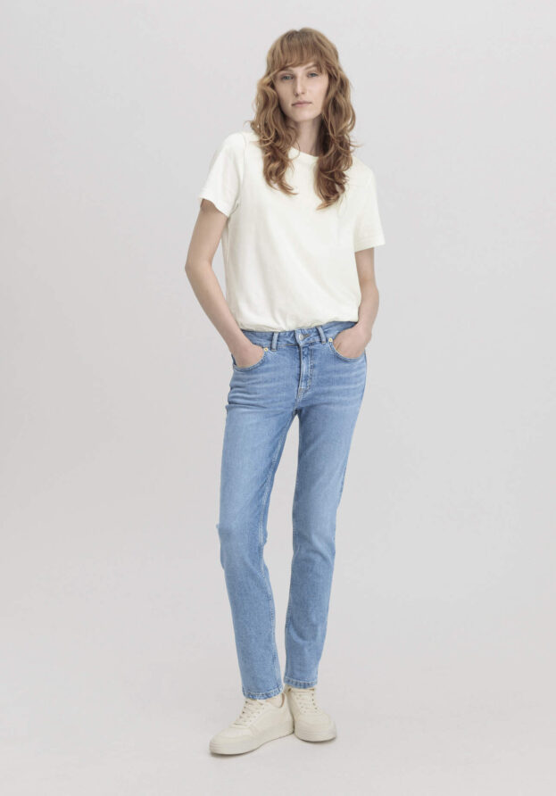 hessnatur Damen Jeans LEA Mid Rise Slim aus Bio-Denim - blau - Größe 31/32