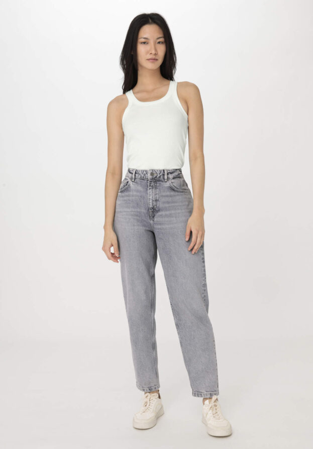 hessnatur Damen Jeans NELE Barrel Leg aus Bio-Baumwolle - grau - Größe 26/30