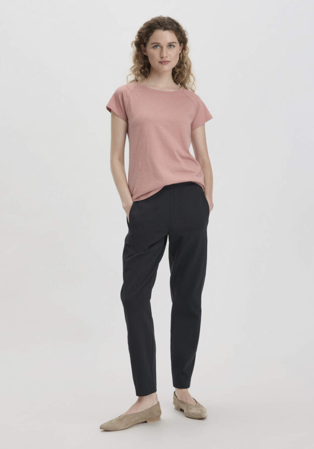 hessnatur Damen Jersey Hose Slim Regular aus Bio-Baumwolle - schwarz - Größe 38