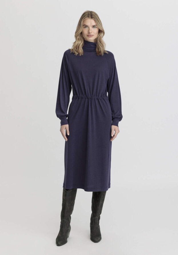 hessnatur Damen Jersey Kleid Midi Relaxed aus TENCEL™ Lyocell mit Bio-Baumwolle - blau - Größe 34
