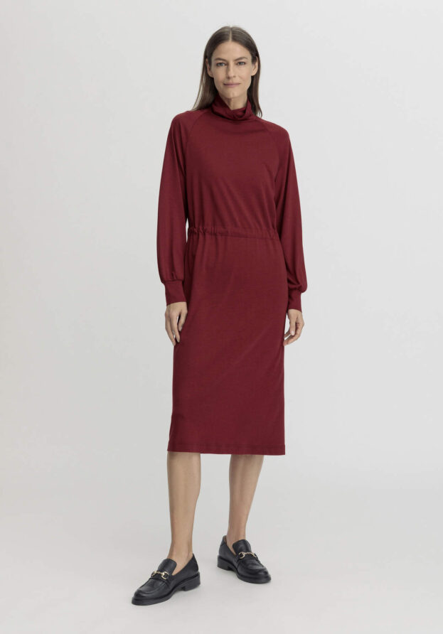 hessnatur Damen Jersey Kleid Midi Relaxed aus TENCEL™ Lyocell mit Bio-Baumwolle - rot - Größe 44