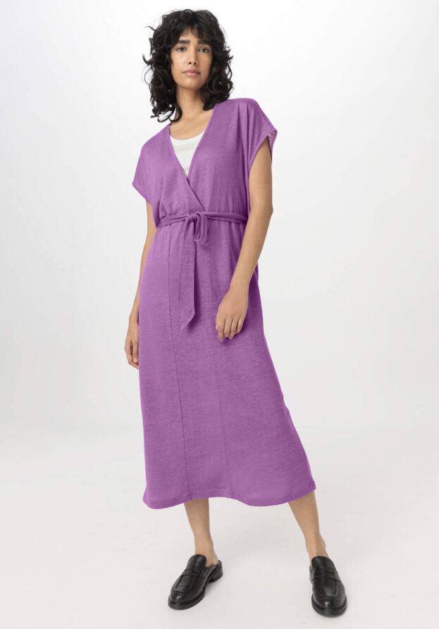 hessnatur Damen Jersey Kleid Midi Relaxed aus Leinen - lila - Größe M