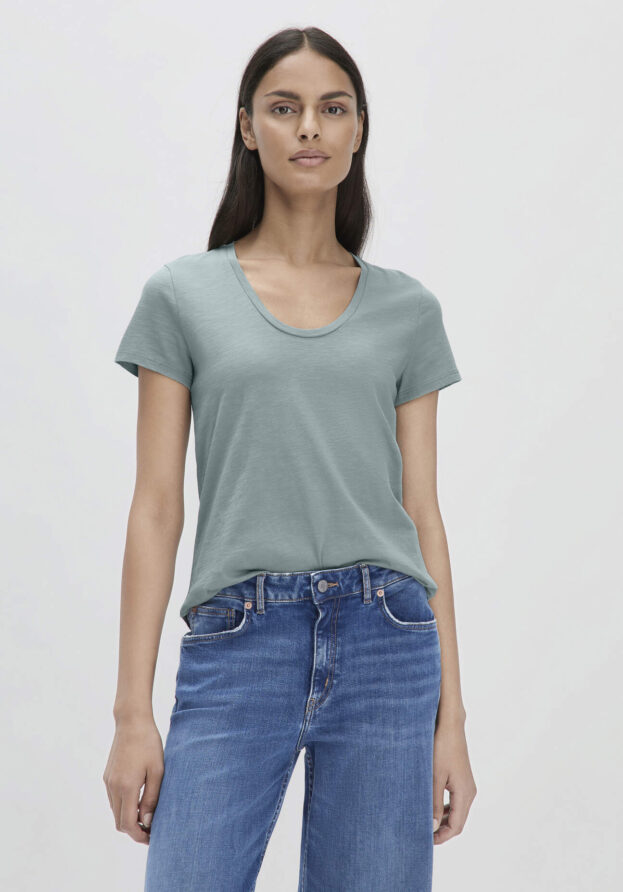 hessnatur Damen Jersey Slub T-Shirt Regular aus Bio-Baumwolle - grün - Größe 34