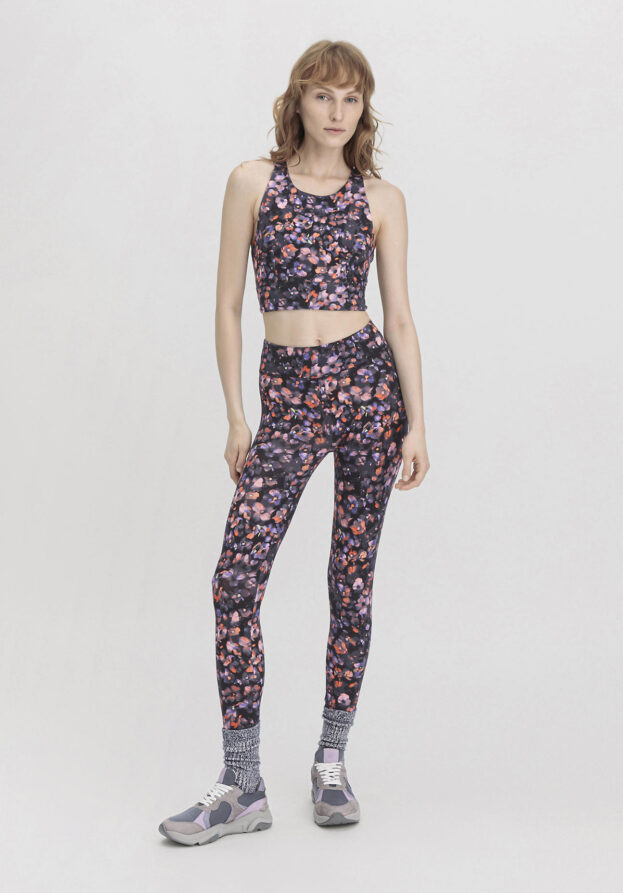 hessnatur Loungewear Leggings Fitted Medium Cut ACTIVE LIGHT aus Bio-Baumwolle - lila - Größe XS