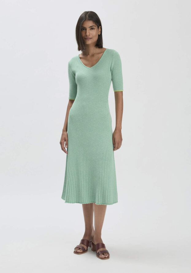 hessnatur Damen Mouliné Strick Kleid Midi Fitted aus Bio-Baumwolle - grün - Größe 38