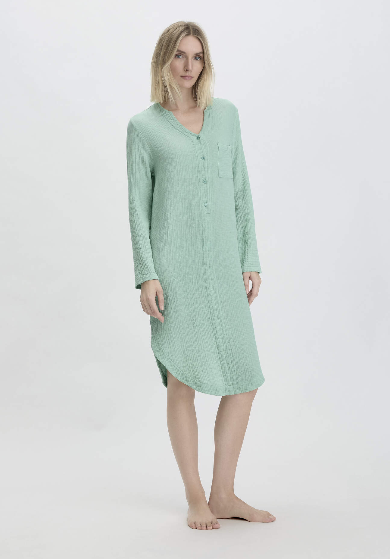 hessnatur Damen Musselin Nachthemd Relaxed PURE COMFORT aus Bio Baumwolle - grün - Größe 34