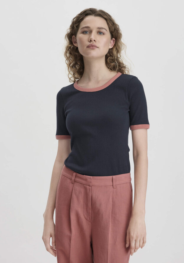 hessnatur Damen Rib Jersey T-Shirt Slim aus weicher Bio-Baumwolle - blau - Größe 34