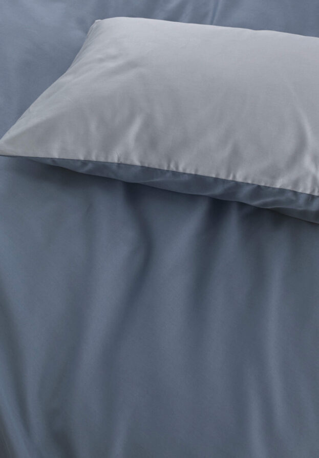 hessnatur Satin Wende-Bettwäsche-Set aus Bio-Baumwolle - blau - Größe 240x220 / 2x80x80 cm