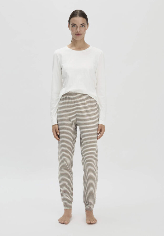hessnatur Damen Schlafhose Slim PURE COTTON aus Bio-Baumwolle - beige - Größe 40