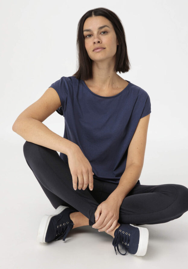 hessnatur Loungewear Shirt Regular ACTIVE LIGHT aus Bio-Baumwolle - blau - Größe 48