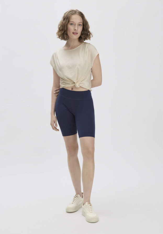 hessnatur Loungewear Shorts Fitted Medium Cut ACTIVE LIGHT aus Bio-Baumwolle - blau - Größe M/k