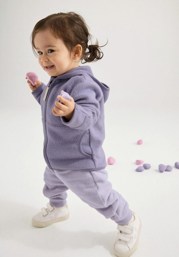 hessnatur Baby Softfleece Hose aus Bio-Baumwolle - lila - Größe 74/80
