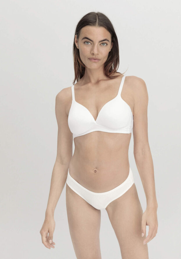 hessnatur Damen Spacer BH bügellos PURE SENSE aus TENCEL™ Modal - weiß - Größe 80A