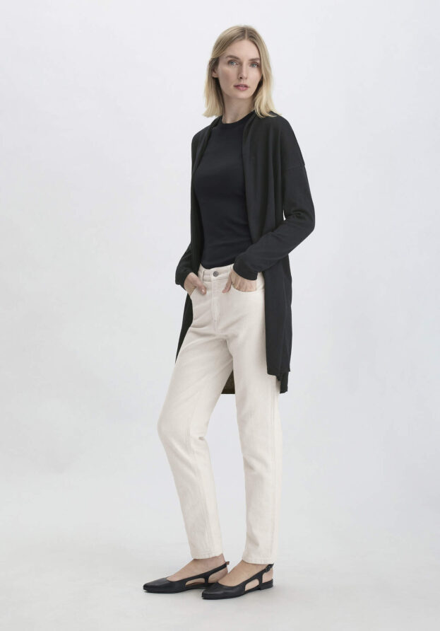hessnatur Damen Strick Jacke Oversized aus TENCEL™ Lyocell mit Bio-Baumwolle - schwarz - Größe M